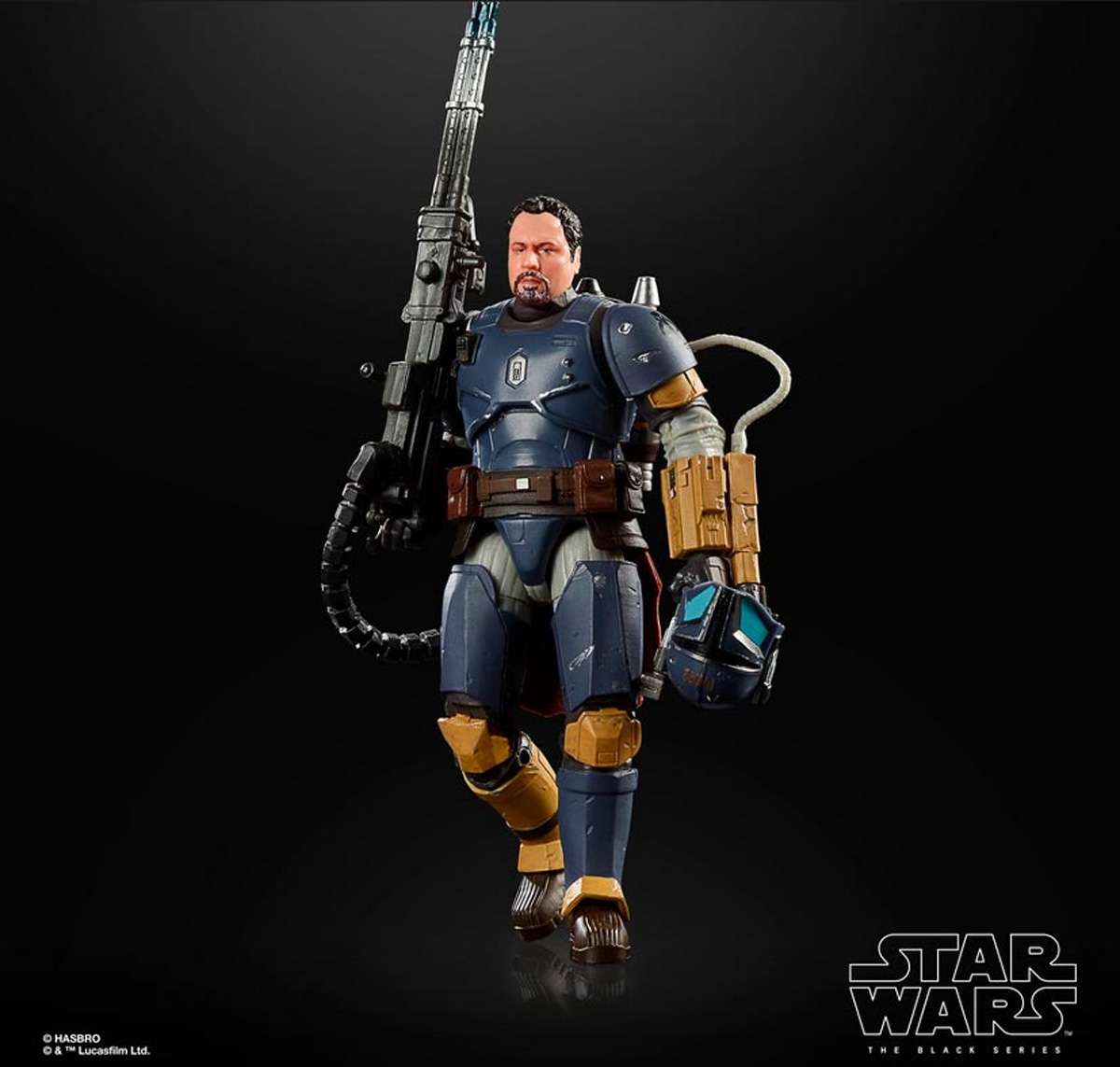 Star Wars The Black Series Jon Favreau (Paz Vizsla) figure un-helmeted holding his gun.